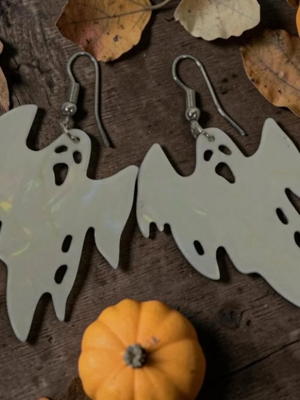 Spooky Ghost Halloween Piereced Pearlized Earrings
